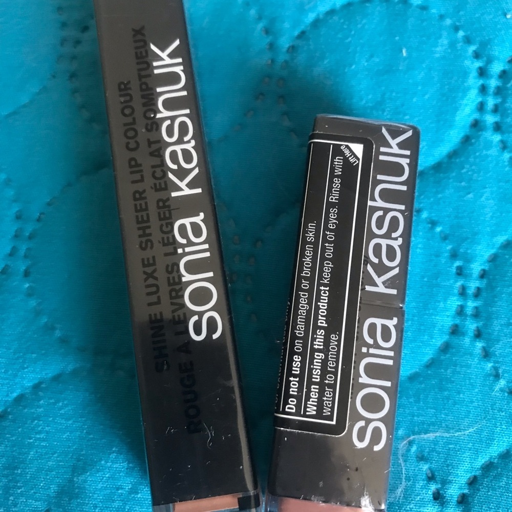 Sonia Kashuk Lip Colour